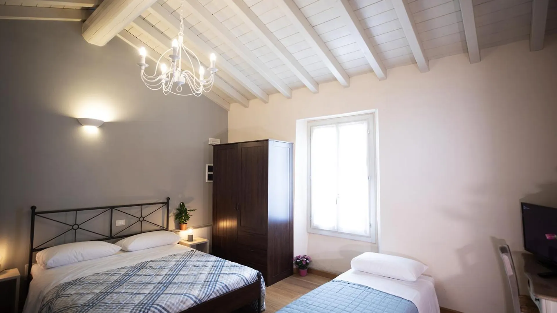 Bed and Breakfast Relais La Rocca Solferino 0*,