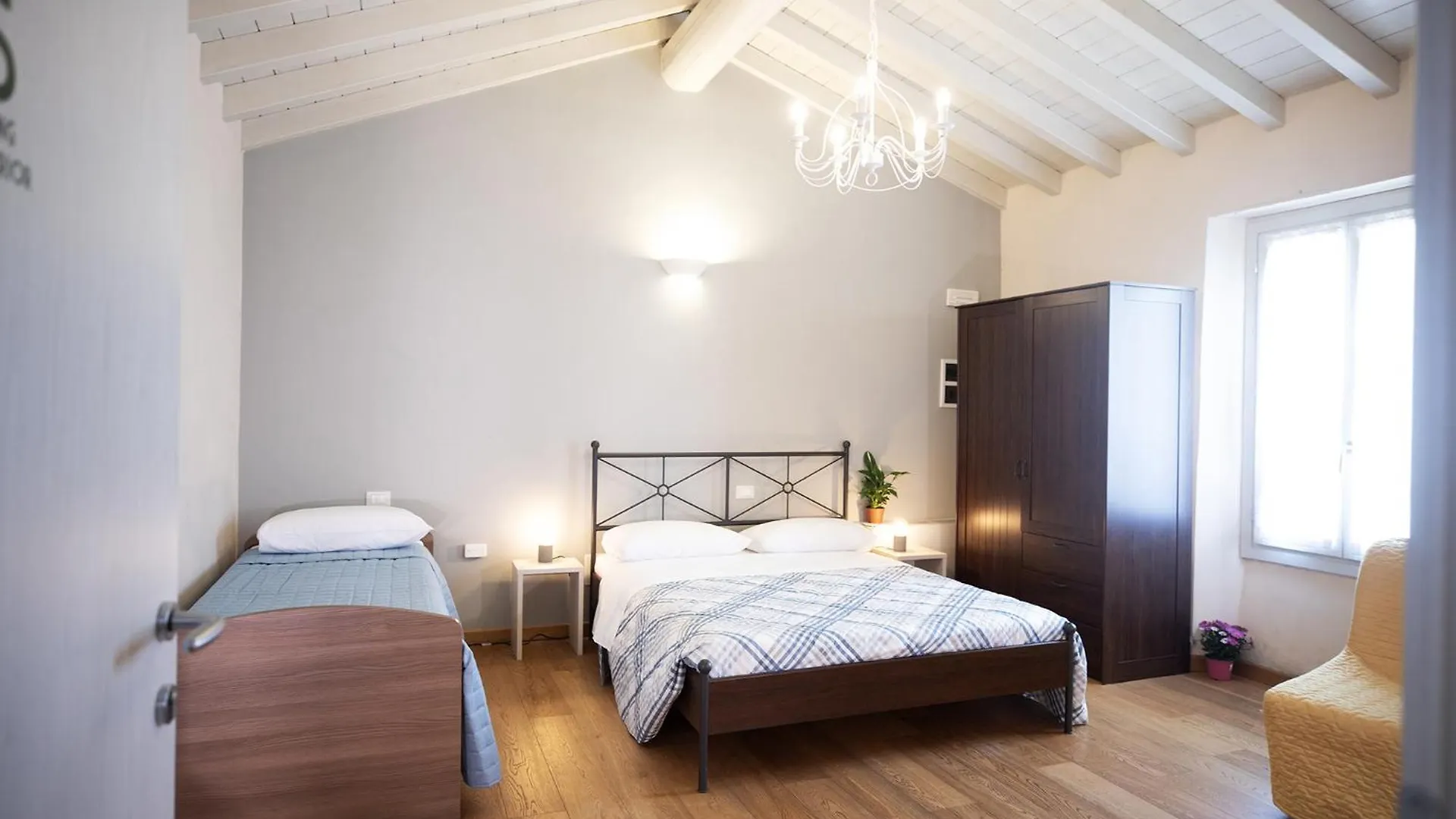 Bed and Breakfast Relais La Rocca Solferino 0*,  Italien